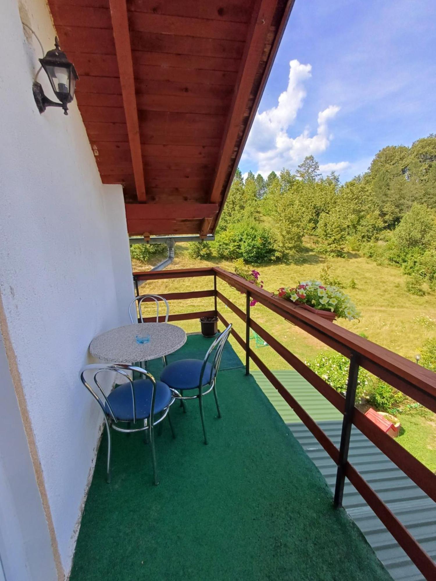 Apartman Denis Una Luzine Zewnętrze zdjęcie