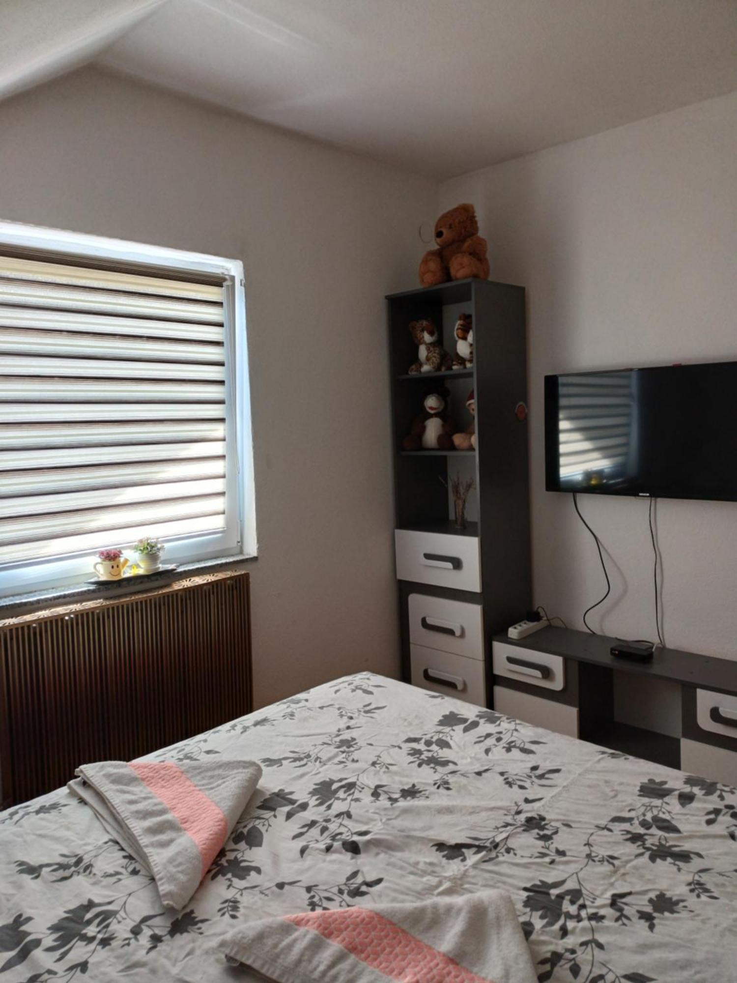 Apartman Denis Una Luzine Zewnętrze zdjęcie